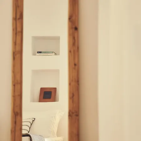 Retreat Paros, Fisherman's House, The Net Paro