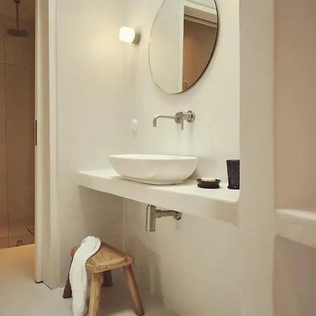 Retreat Paros, Fisherman's House, The Net * Paro